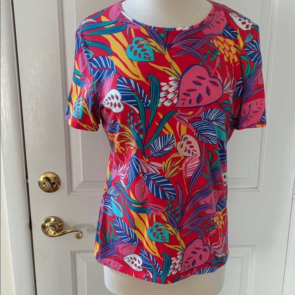 Like-new colorful tropical S/S Tee shirt